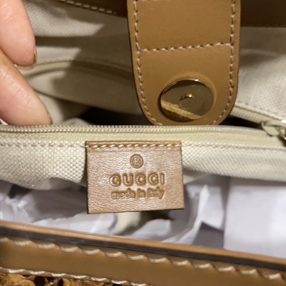 COPY - Gucci Sukey Python in excellent new condition. - Picture 9 of 12